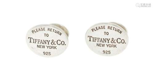 Tiffany&Co, paire de boutons de manchette argent portant...