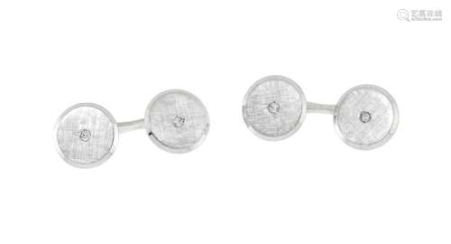 Paire de boutons de manchette or gris 750 sertis de diamants...