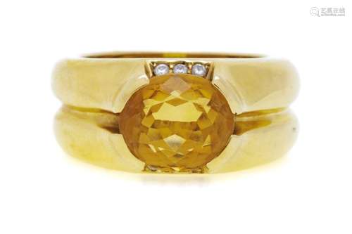 Piaget, bague or 750 sertie d`une citrine taille ovale épaul...