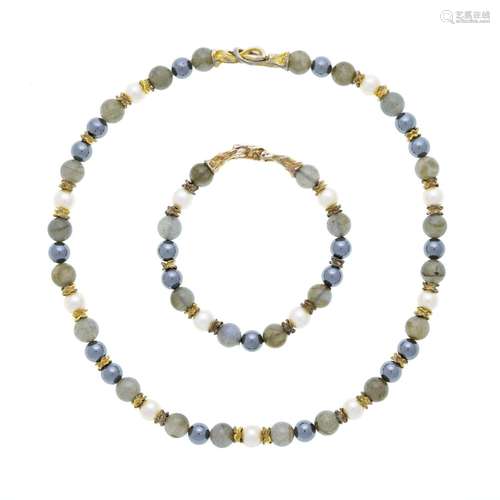 Gilbert Albert, ensemble composé d`un collier et d`un bracel...