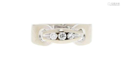 Bague or gris 750 sertie de diamants taille brillant, doigt ...