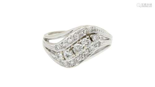 Bague 2 ors 750 sertie de diamants taille brillant, doigt 52...