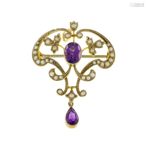 Broche XIXe. s 2 ors 375 sertie d`améthystes taille ovale et...