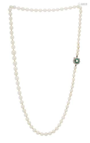 Collier 1 rang de perles de culture blanches en chute, fermo...