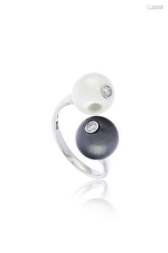 Bague Toi&Moi or gris 750 sertie de perles de culture, l...