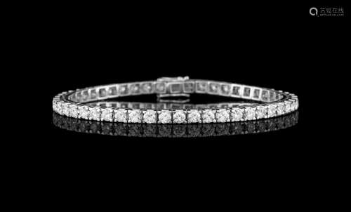 Bracelet rivière or gris 750 serti de diamants taille brilla...