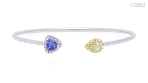 Bracelet semi rigide 2 ors 750 sertie d`une tanzanite ainsi ...