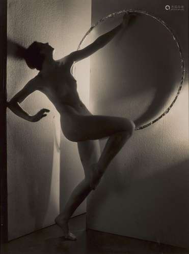 Frank Davis The Dance of the Hoop. 1930er-Jahre. Vintage, Si...