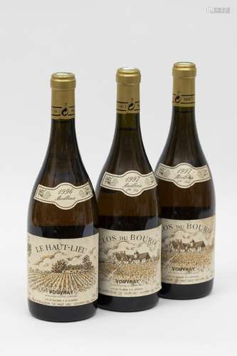 VOUVRAY - 3 bouteilles : 2 VOUVRAY 1997 Le Haut-Lieu Moelleu...