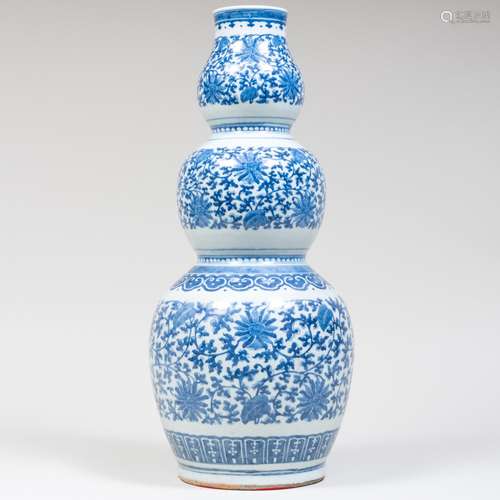 Chinese Blue and White Porcelain Triple Gourd Vase