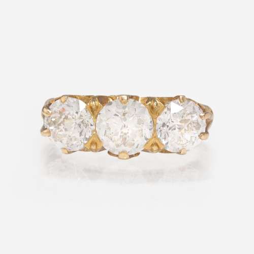 A Three-Stone Diamond and Yellow Gold Ring
