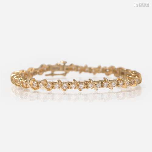 A 14K Yellow Gold and Diamond Bracelet