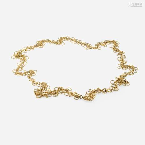 An 18K Yellow Gold Necklace