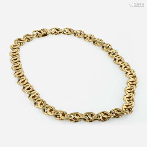 An 18K Yellow Gold Chain