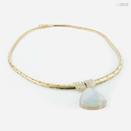 An 18K Yellow Gold, Opal, and Diamond Necklace