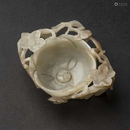 A White Jade Lotus-Form Cup, Ming Dynasty (1368-1644), ? ??