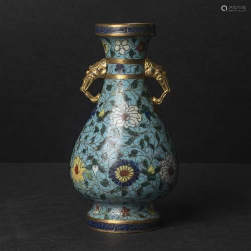 A Cloisonné Enamel Pear-Shaped Vase, Xuande Mark, Ming Dyna