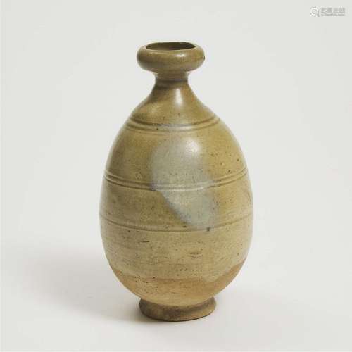 A Greenish Straw-Glazed Bottle Vase, Sui/Tang Dynasty (AD 5