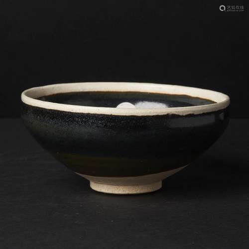 A Cizhou-Type Blackish-Brown-Glazed Bowl With White Rim, Ji