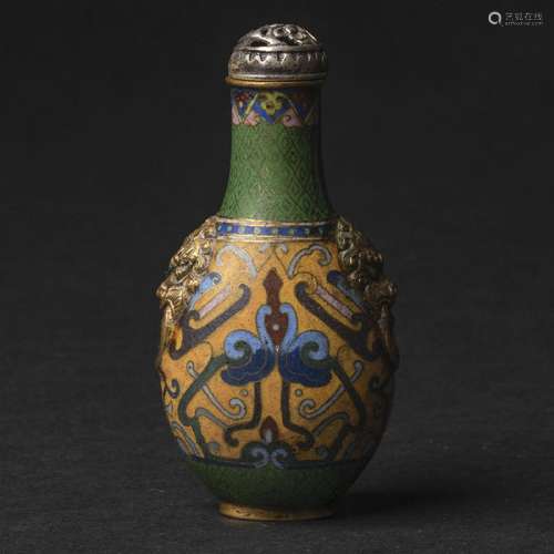 A Cloisonné Enamel Double-Ear Snuff Bottle, 19th Century, ?