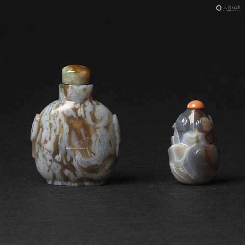 Two Carved Agate Snuff Bottles, 19th Century, ? ???? ??????