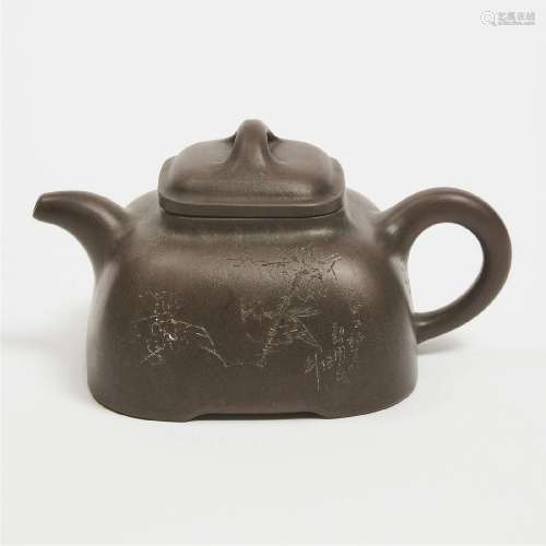 A Yixing/Zisha Square Teapot, Republican Period, Early 20th