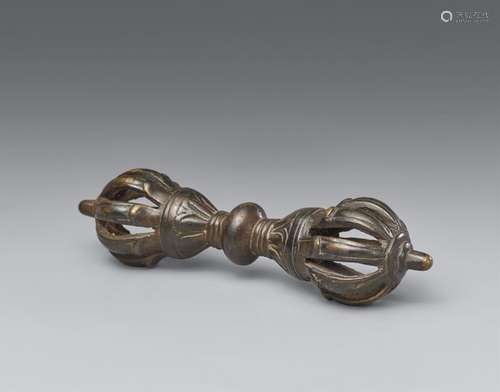 A bronze vajra (dorje). Tibet, 17th/18th century