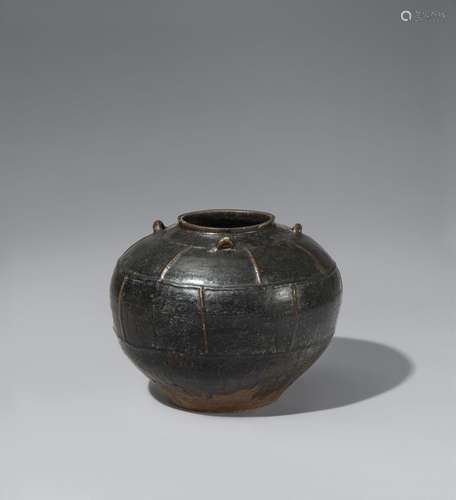 A large Henan-type black-glazed jar. Northern Song dynasty (...