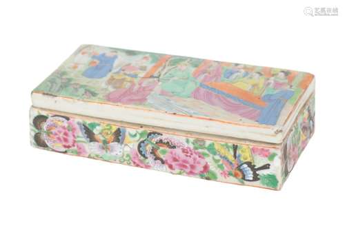 A CANTONESE FAMILLE ROSE PEN BOX