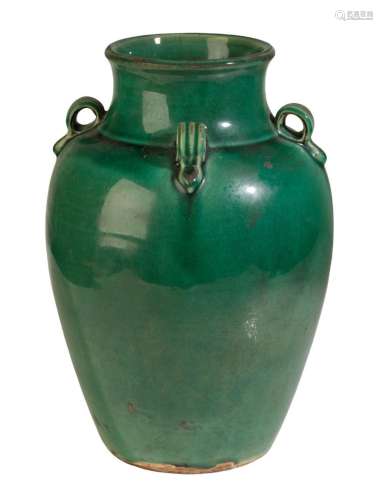 A GUANGDON GREEN GLAZED POTTERY VASE