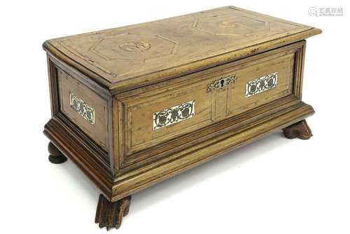 small 17th Cent. chest in walnut with inlay…