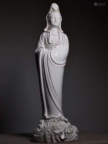 Dehua White Porcelain Guanyin Bodhisattva Statue