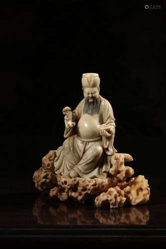 Shoushan Stone White Hibiscus Carved Earth Statue