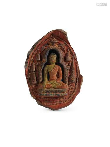 A POLYCHROMED TERRACOTTA TSATSA OF SHAKYAMUNI BUDDHA INDE DU...