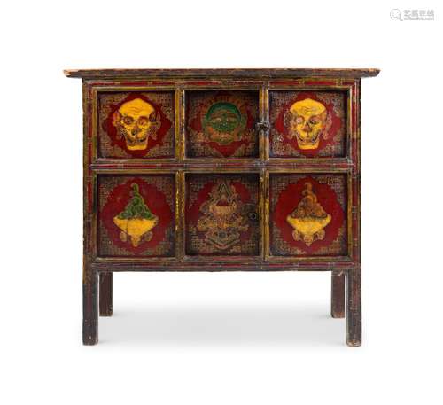 CABINET À OFFRANDES EN BOIS POLYCHROME TIBET, XIXE SIÈCLE