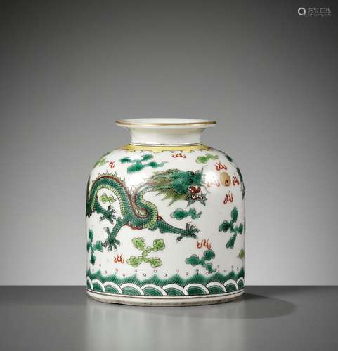 A FAMILLE VERTE ‘DRAGON’ WATER POT, LATE QING DYNASTY TO EAR...