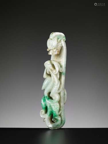 AN APPLE AND EMERALD GREEN JADEITE ‘CHILONG’ BELT HOOK, LATE...