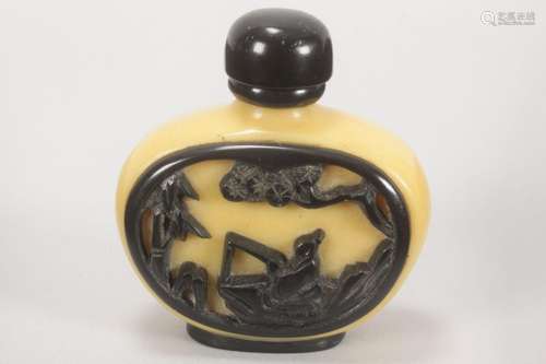 Unusual Chinese Qing Dynasty Overlay Glass Snuff