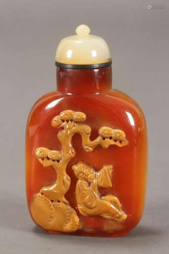 Chinese Qing Dynasty Agate Snuff Bottle and