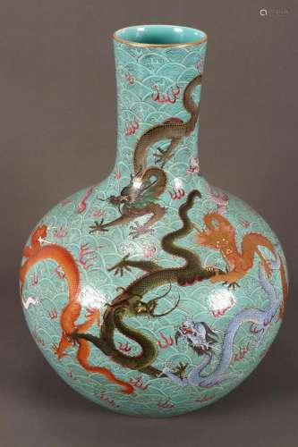 Large Chinese Dragon Vase,
