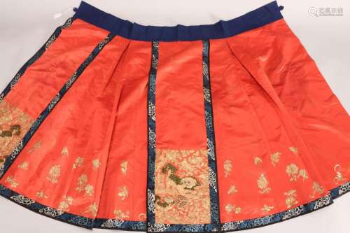 Chinese Late Qing Dynasty Embroidered Russet