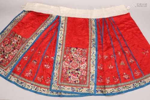 Chinese Late Qing Dynasty Red Silk Skirt,