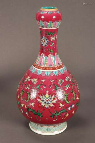 Chinese Enamel Porcelain Onion Head Vase,