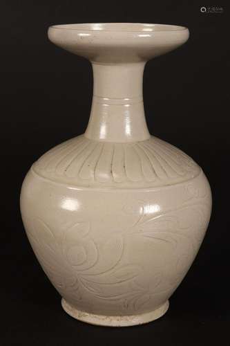 Chinese Dingware Vase,