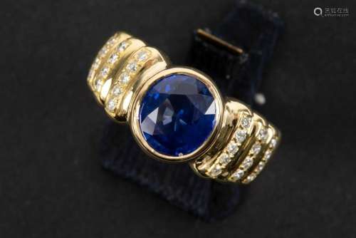 superb 3,14 carat sapphire from Madagascar with an "int...
