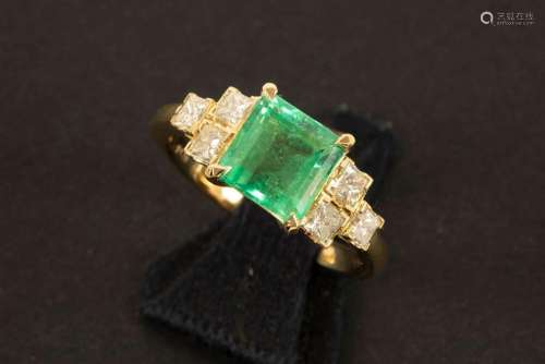 classy ring in yellow gold (18 carat) with a 2,01 carat Colo...