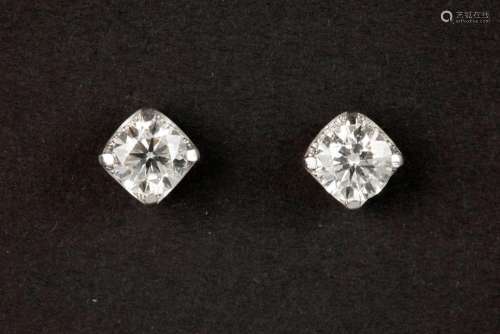 pair of in earrings in white gold (18 carat) each with a qua...