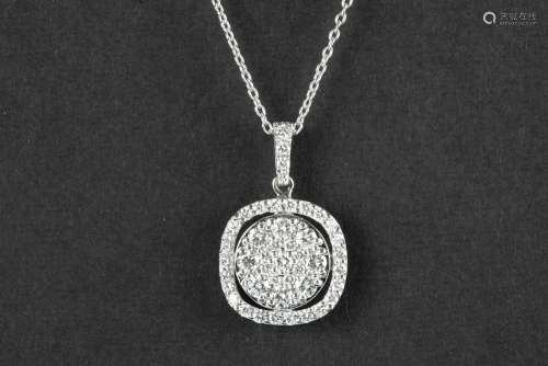 pendant and its chain in white gold (18 carat) with ca 0,90 ...