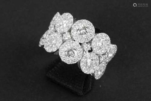 classy ring with a refined flowers design in white gold (18 ...