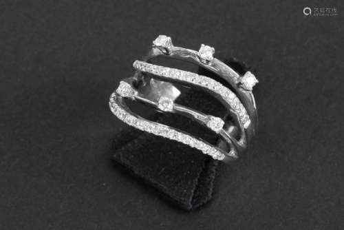 fashionable ring in white gold (18 carat) with ca 0,60 carat...